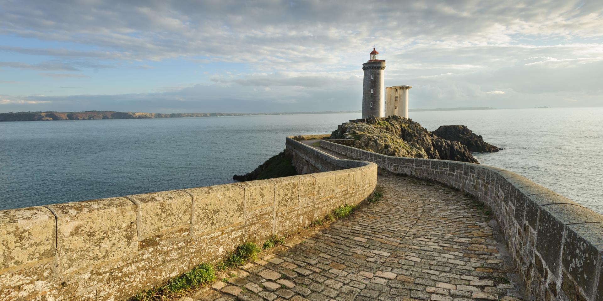 Brestin Doğal Güzellikleri ve Tarihi Dokusu ile Tanışın