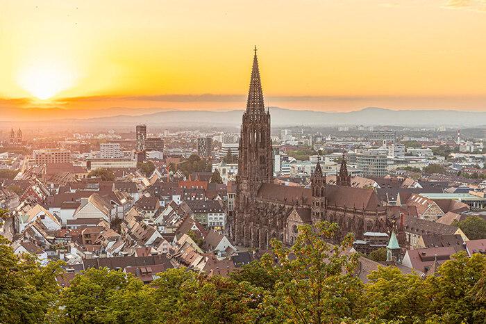 Freiburg’da 10 gezilecek yer: Keşfedin ve keyfini çıkarın!