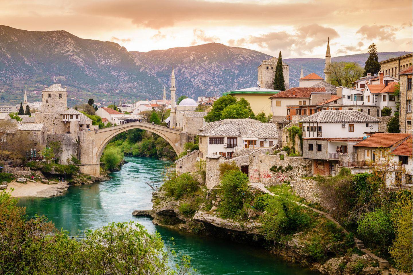 Mostar’da Gezilecek 10 Büyüleyici Yer: Keşfetmeye Hazır!