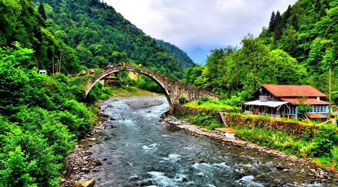 Rize Ardeşen’de keşfedilecek doğal güzellikler ve tarihi yerler