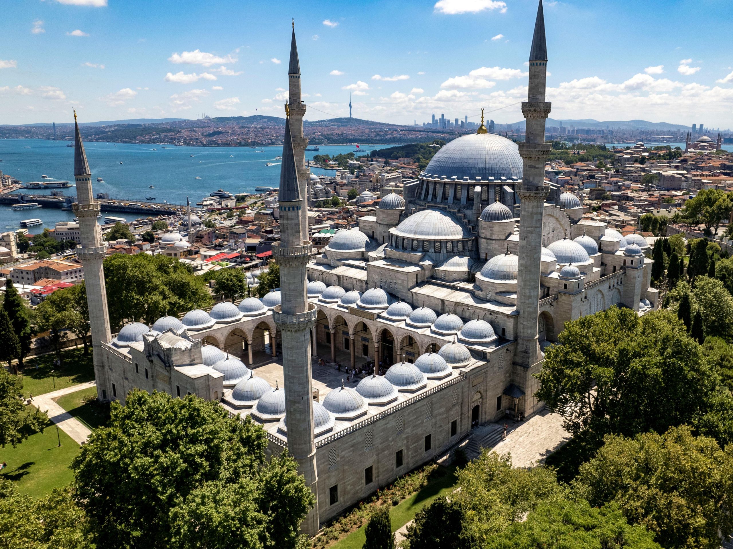 Süleymaniye Camii Etrafında Keşfedilmesi Gereken Yerler