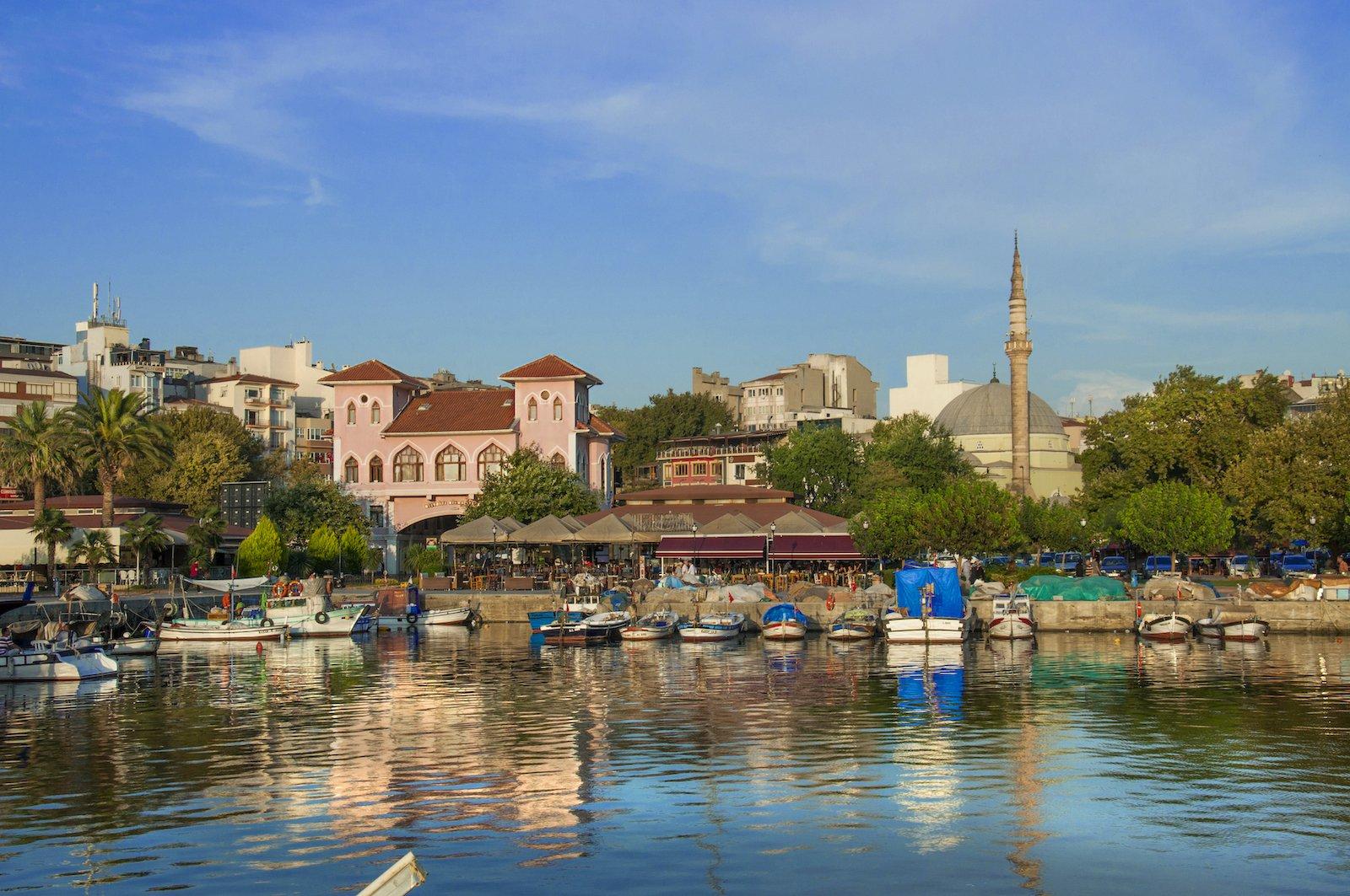 Bandırma’nın Tarihi Güzellikleri: Gezilecek Yerler Rehberi