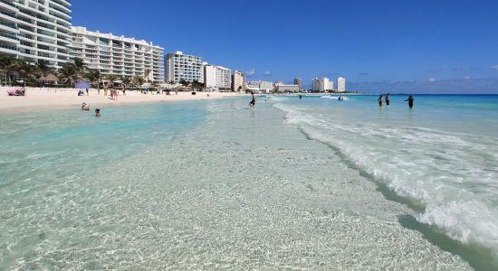 Doğal Güzelliklerin⁢ İhtişamı: Cancunun Plajları ve Lagünleri