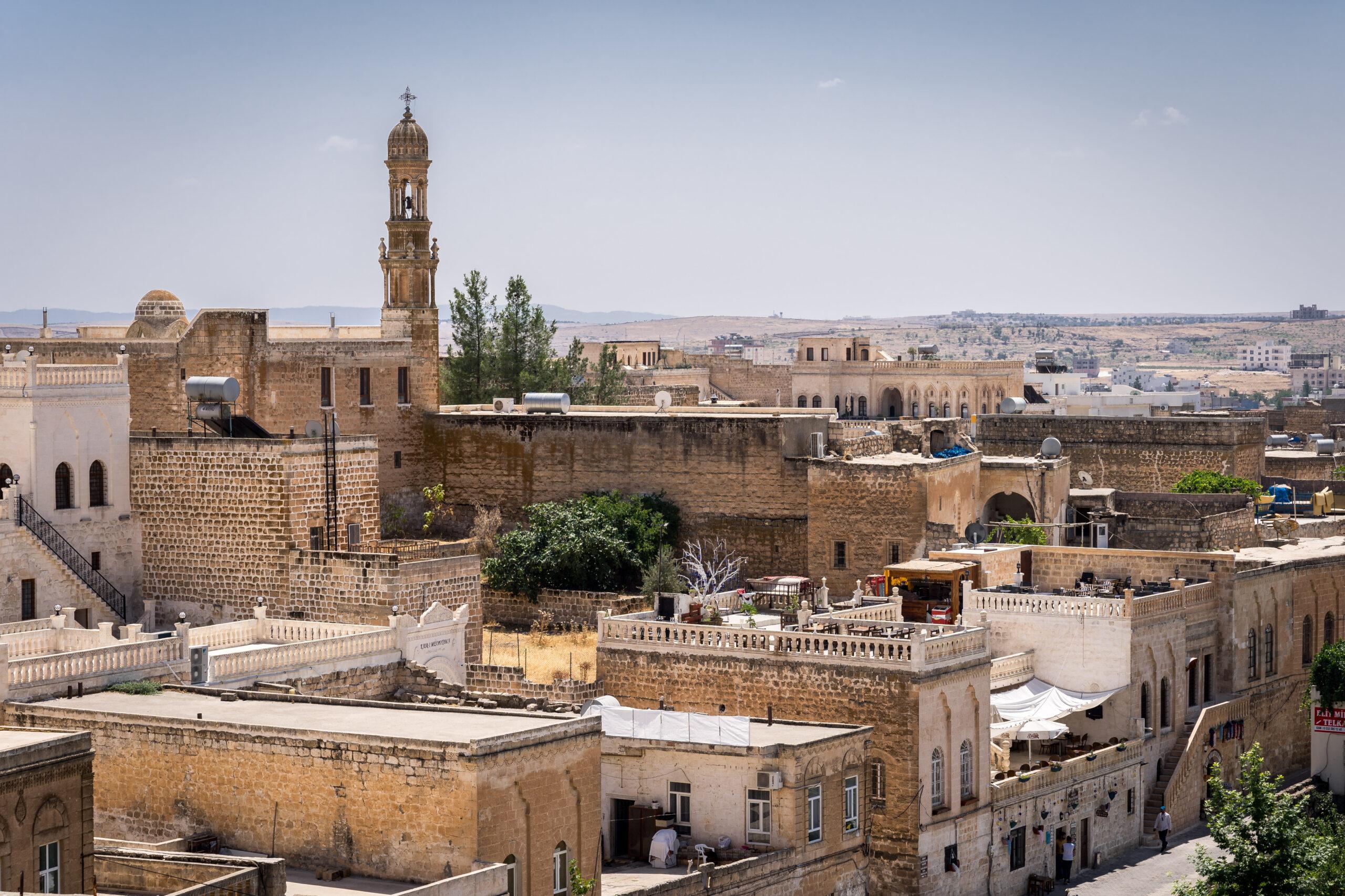 Midyat Merkez’de Keşfedilecek Eşsiz Yerler ve Güzellikler