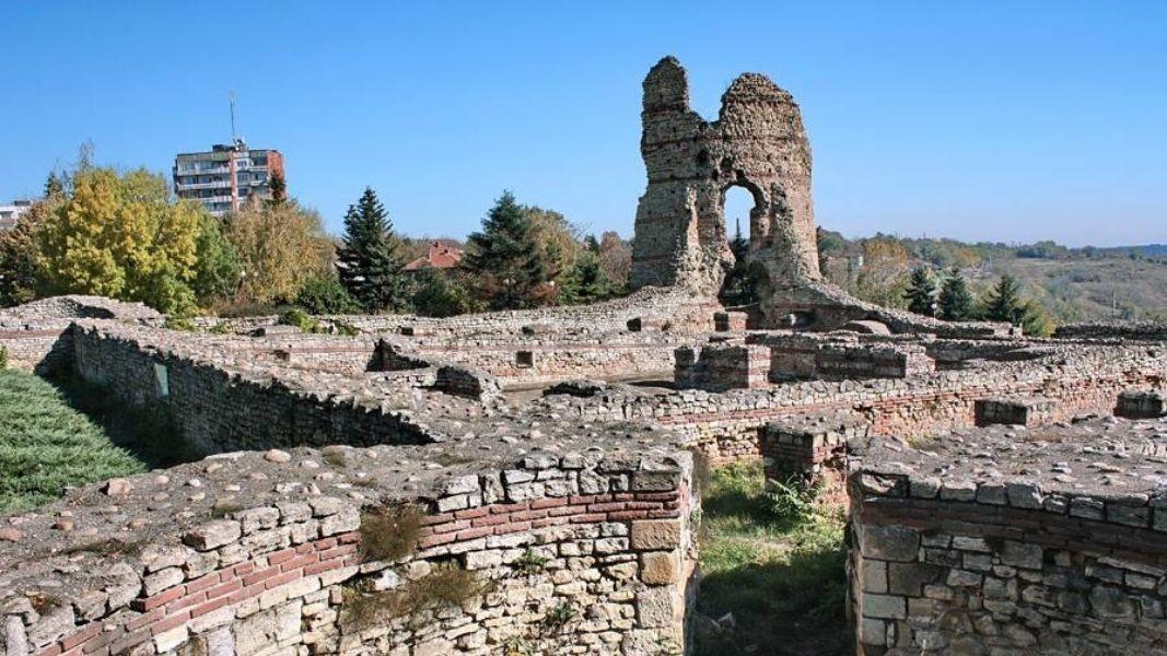 Kulanın Tarihi Zenginlikleri: Geçmişin İzinde Keşifler