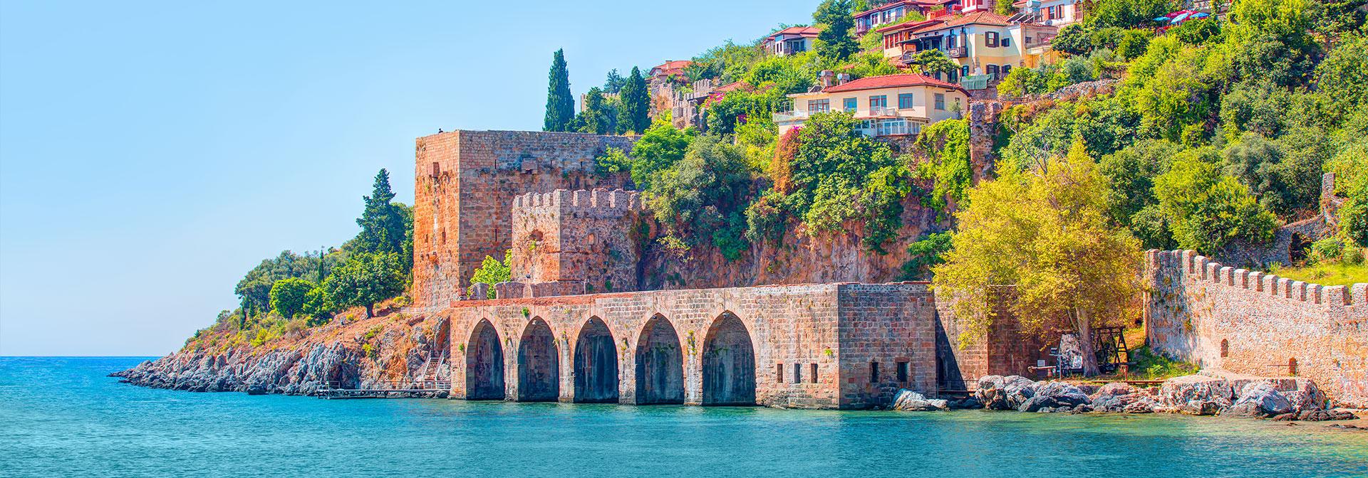 Antalyanın Doğasında Kaybolun: Arabasız Keşfedebileceğiniz Eşsiz Doğa Güzellikleri