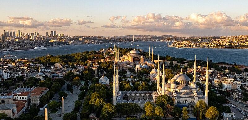 İstanbul’un Tarihsel Zenginlikleri: Geçmişin İzinde Bir Yolculuk